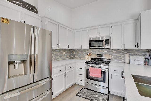 2024 Aaron Dr, Yuba City, CA 95993