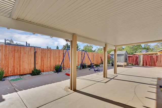 2024 Aaron Dr, Yuba City, CA 95993