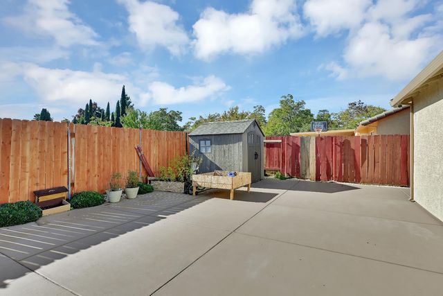 2024 Aaron Dr, Yuba City, CA 95993