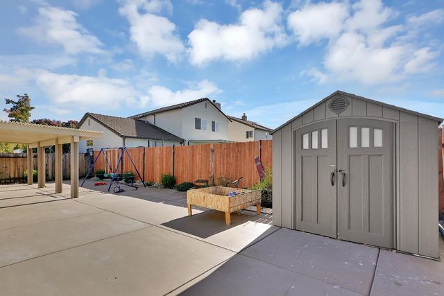 2024 Aaron Dr, Yuba City, CA 95993