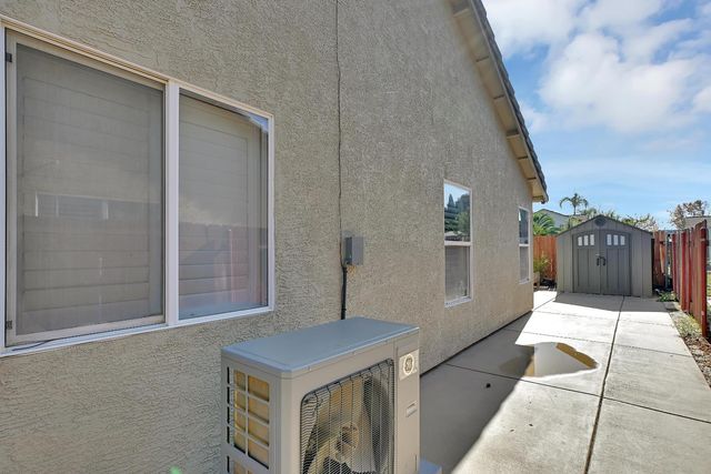 2024 Aaron Dr, Yuba City, CA 95993