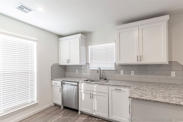 27113 E 109th Street S, Coweta, OK 74429