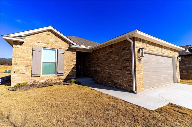 27113 E 109th Street S, Coweta, OK 74429