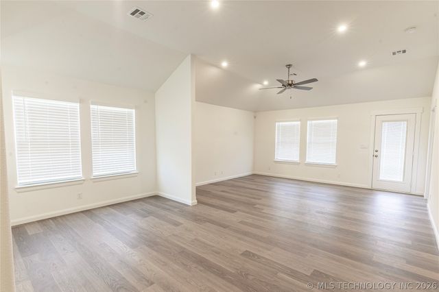 27113 E 109th Street S, Coweta, OK 74429