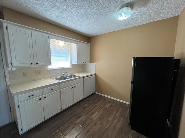 829 Russell Circle, Norman, OK 73071