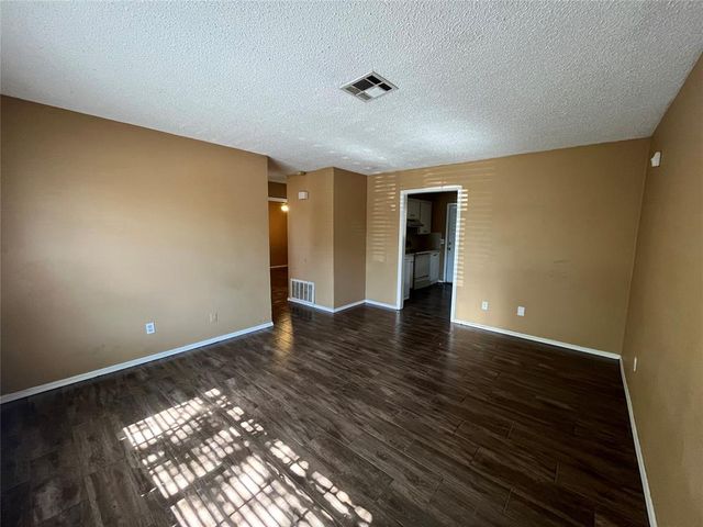 829 Russell Circle, Norman, OK 73071