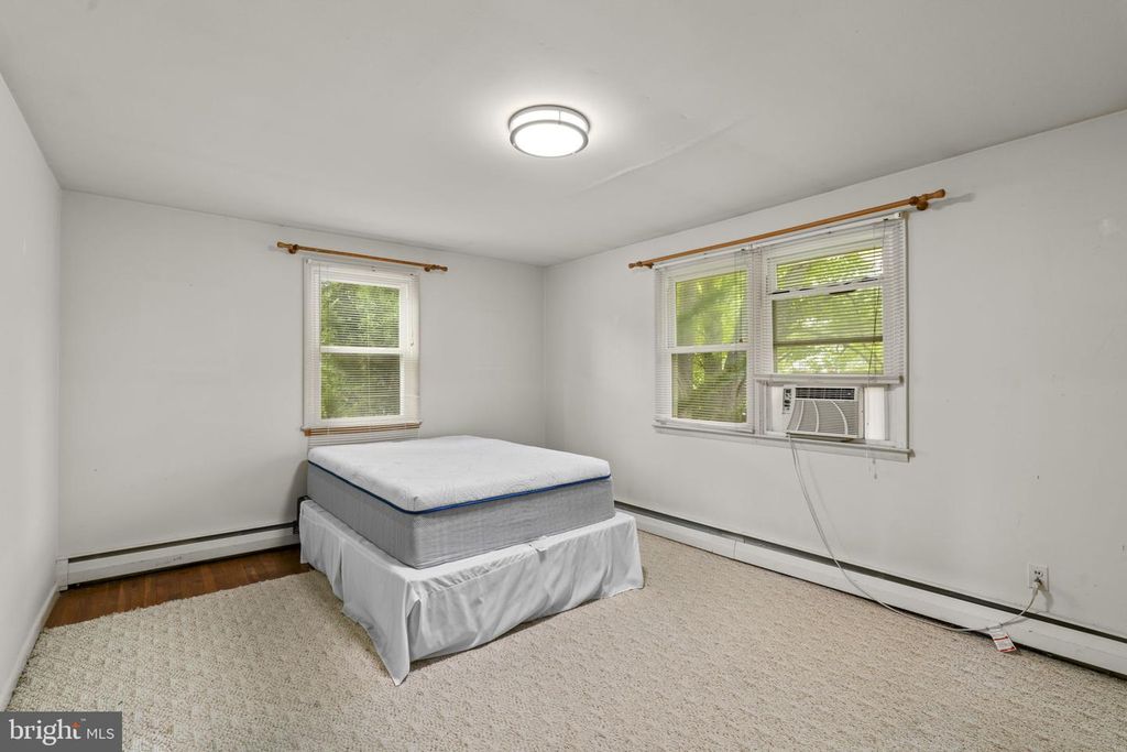 Image 17 of property listing at 218 CINDER RD, Lutherville Timonium, MD 21093