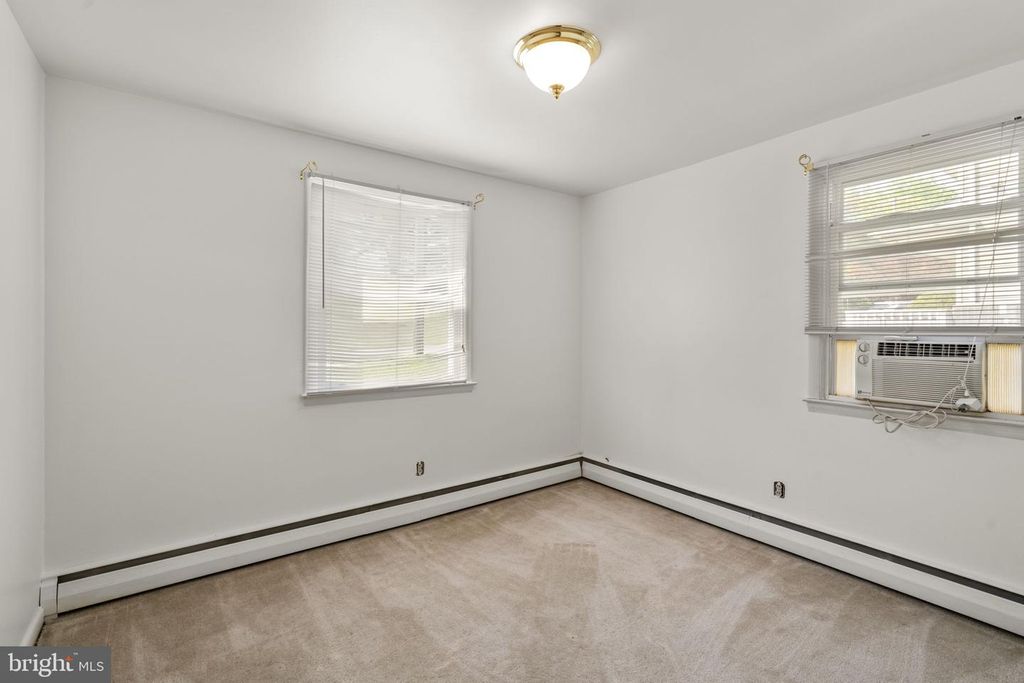 Image 19 of property listing at 218 CINDER RD, Lutherville Timonium, MD 21093