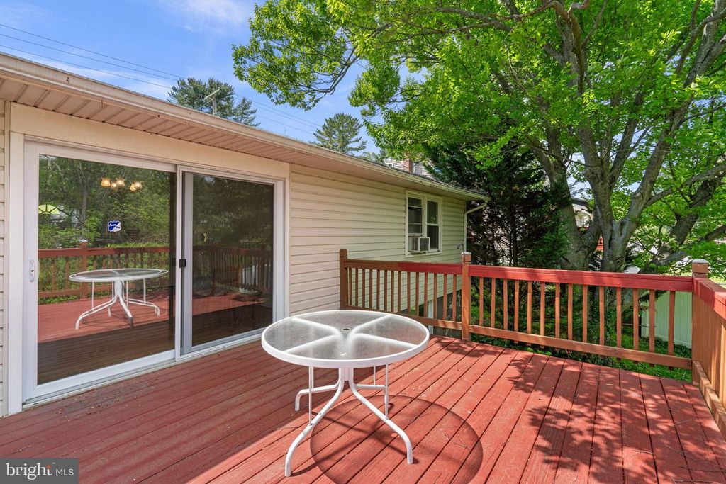 Image 24 of property listing at 218 CINDER RD, Lutherville Timonium, MD 21093