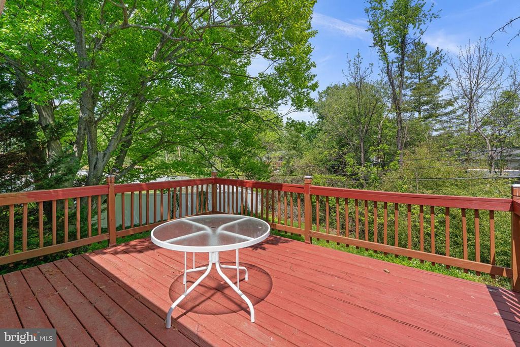 Image 25 of property listing at 218 CINDER RD, Lutherville Timonium, MD 21093
