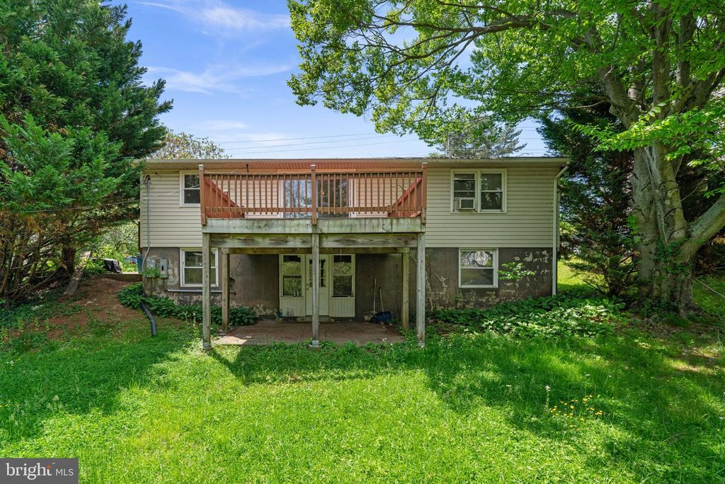 Image 26 of property listing at 218 CINDER RD, Lutherville Timonium, MD 21093