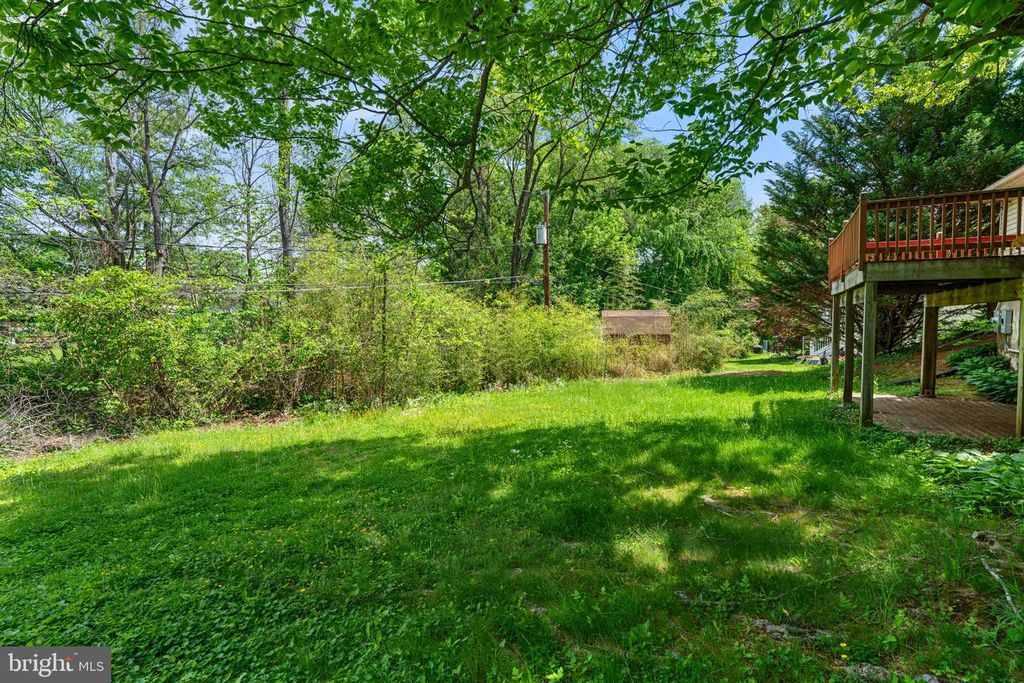 Image 30 of property listing at 218 CINDER RD, Lutherville Timonium, MD 21093