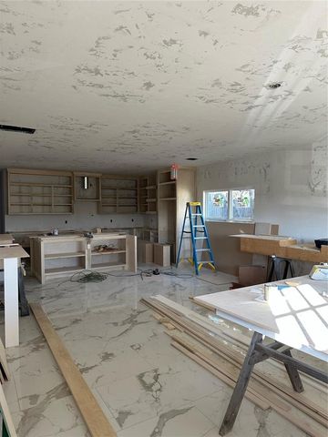 310 S Dallas Avenue, Moore, OK 73160