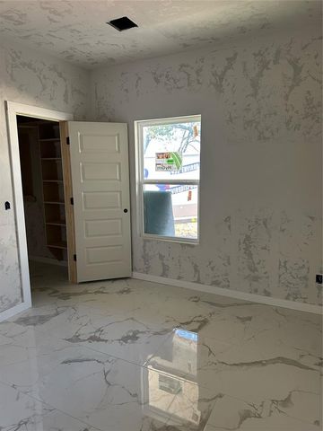 310 S Dallas Avenue, Moore, OK 73160