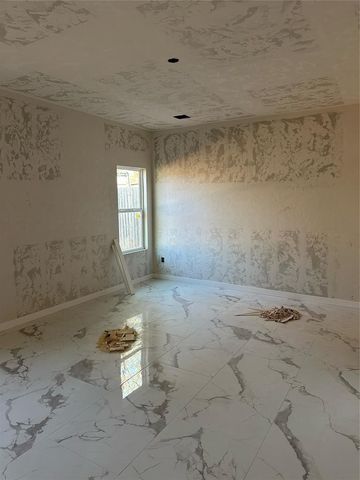 310 S Dallas Avenue, Moore, OK 73160