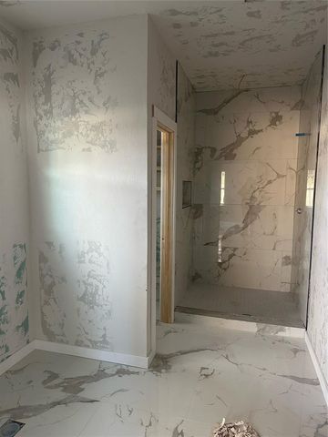 310 S Dallas Avenue, Moore, OK 73160