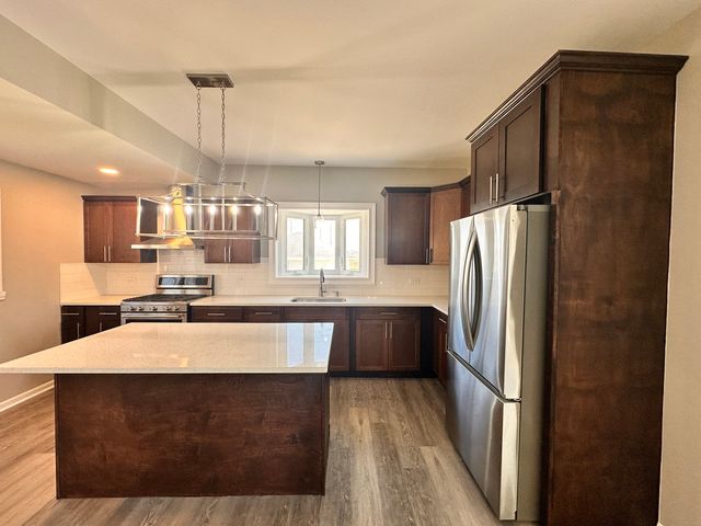 26 N Cannonball Trail, Bristol, IL 60512