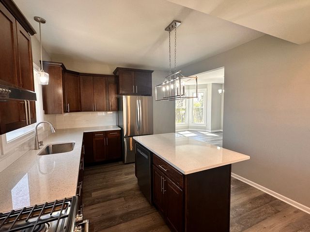 26 N Cannonball Trail, Bristol, IL 60512