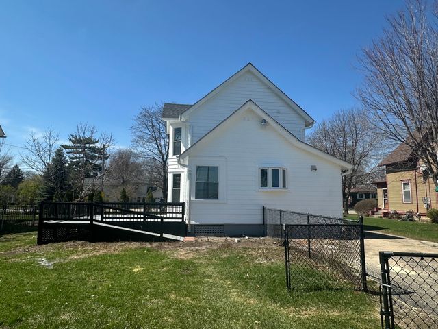 26 N Cannonball Trail, Bristol, IL 60512