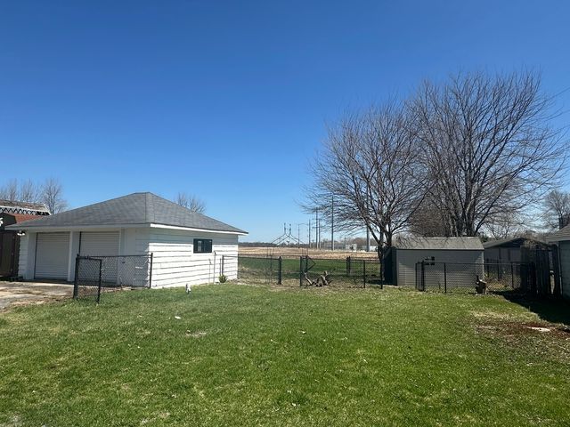 26 N Cannonball Trail, Bristol, IL 60512