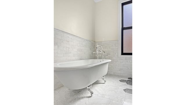 916 PUTNAM Avenue, New York City, NY 11221