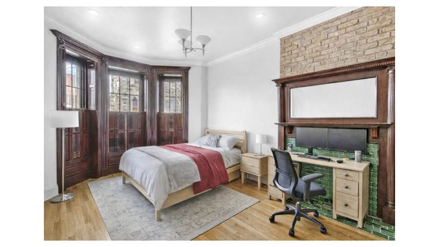 916 PUTNAM Avenue, New York City, NY 11221