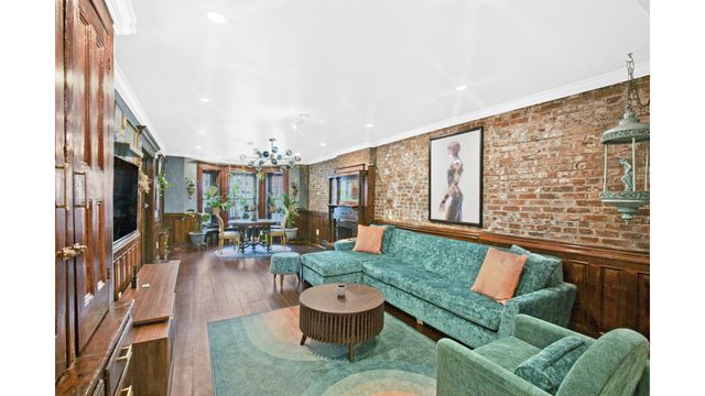 916 PUTNAM Avenue, New York City, NY 11221