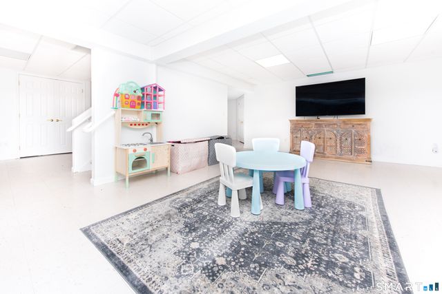 35 Golden Hill Lane, Shelton, CT 06484