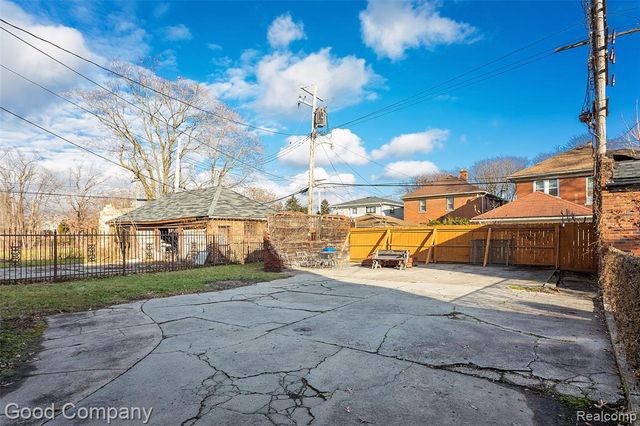 16910 La Salle Avenue, Detroit, MI 48221