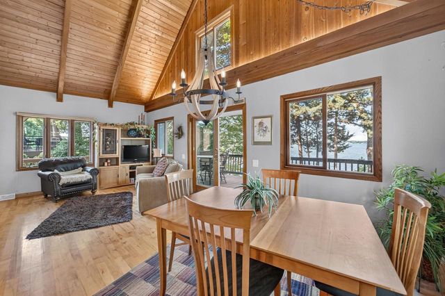 6126 Overlook Drive, Mcfarland, WI 53558