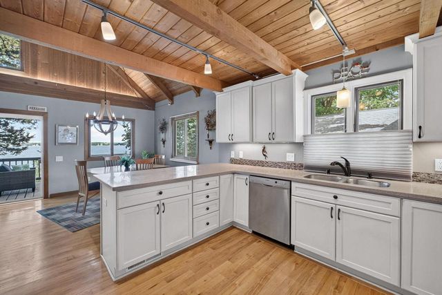 6126 Overlook Drive, Mcfarland, WI 53558