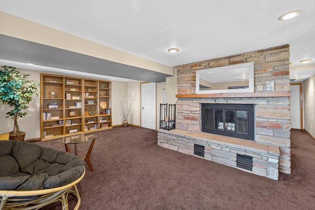 6126 Overlook Drive, Mcfarland, WI 53558