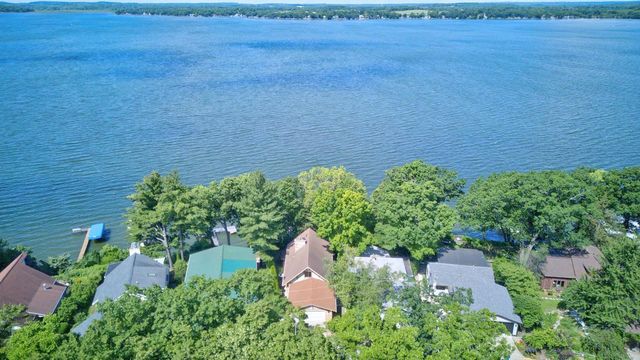 6126 Overlook Drive, Mcfarland, WI 53558