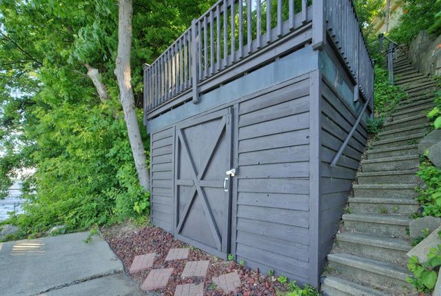 6126 Overlook Drive, Mcfarland, WI 53558