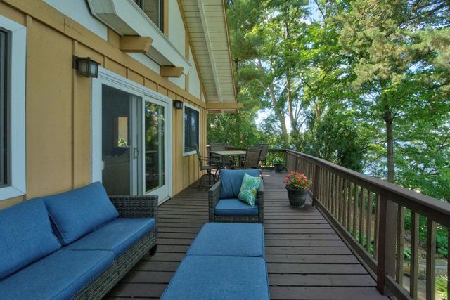 6126 Overlook Drive, Mcfarland, WI 53558