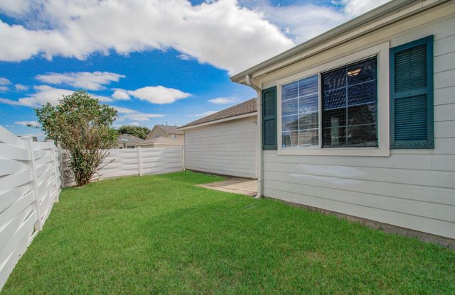 19547 Fletcher Way Drive, Houston, TX 77073