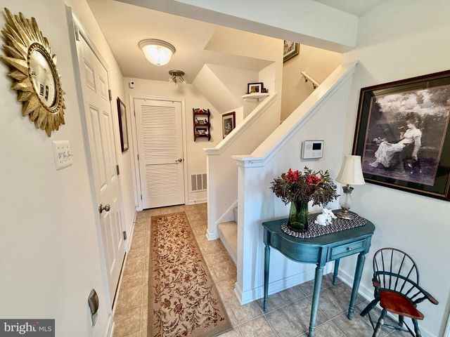 42963 SPYDER PL, Chantilly, VA 20152