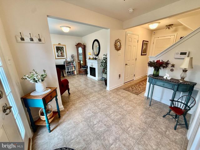 42963 SPYDER PL, Chantilly, VA 20152