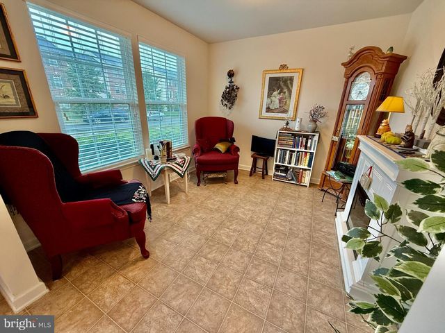 42963 SPYDER PL, Chantilly, VA 20152