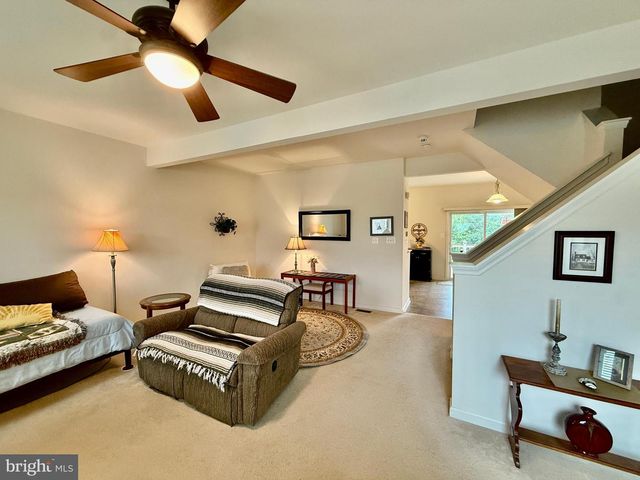 42963 SPYDER PL, Chantilly, VA 20152