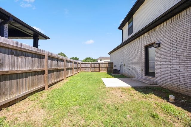 334 W Kinniburgh Drive, Farmington, AR 72730