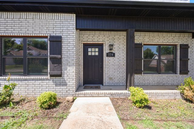 334 W Kinniburgh Drive, Farmington, AR 72730