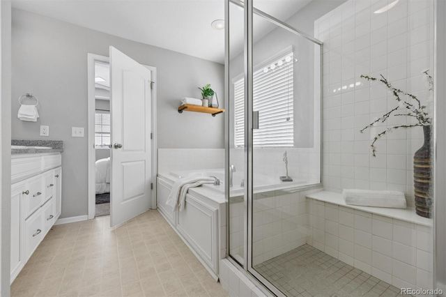 7460 S Old Hammer Way, Aurora, CO 80016