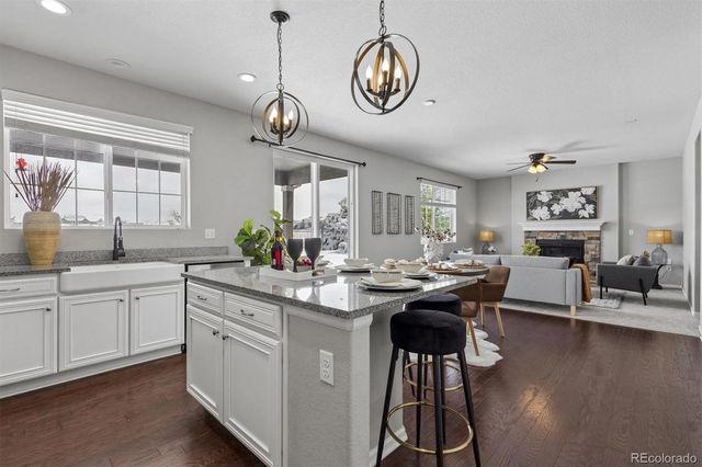 7460 S Old Hammer Way, Aurora, CO 80016