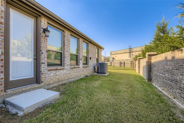6811 Joelene Rae Drive, Arlington, TX 76001