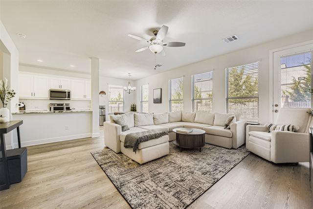 6811 Joelene Rae Drive, Arlington, TX 76001