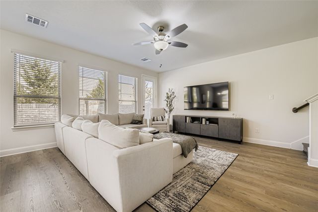 6811 Joelene Rae Drive, Arlington, TX 76001