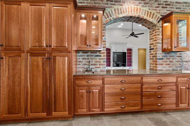 9412 Wrenwood Boulevard, Shreveport, LA 71106
