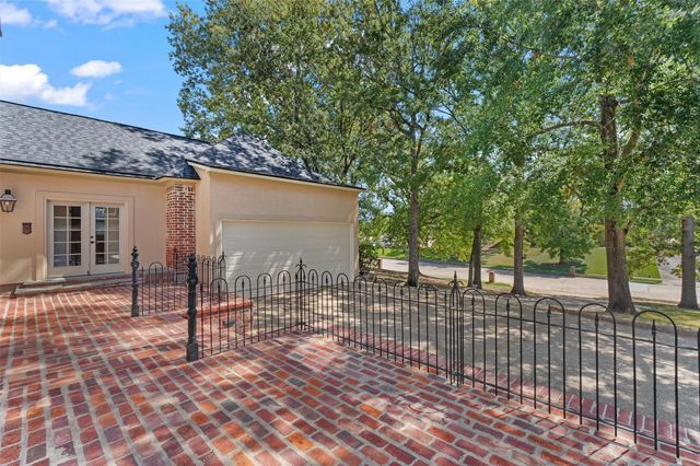 9412 Wrenwood Boulevard, Shreveport, LA 71106