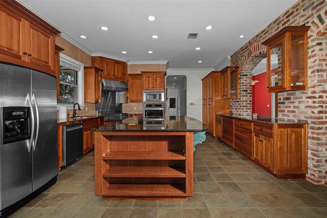 9412 Wrenwood Boulevard, Shreveport, LA 71106